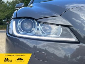 Jaguar XF D R-SPORT