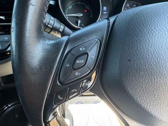 Toyota C-HR 2.0 VVT-h Design CVT Euro 6 (s/s) 5dr