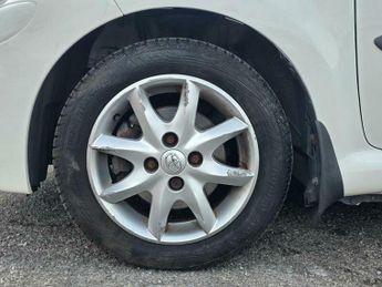 Toyota AYGO 1.0 VVT-i Mode MultiMode Euro 5 5dr (AC)