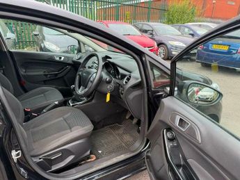 Ford Fiesta 1.0T EcoBoost Zetec Euro 5 (s/s) 5dr
