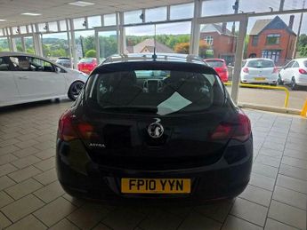 Vauxhall Astra 1.4 16v SRi Euro 5 5dr