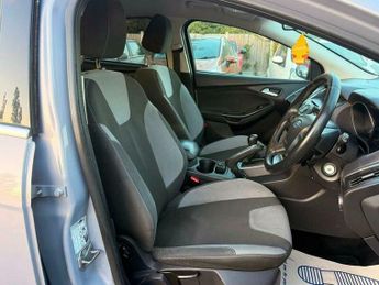 Ford Focus 1.6 Zetec Euro 5 5dr