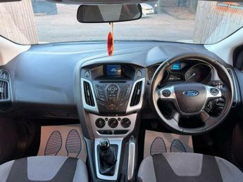 Ford Focus 1.6 Zetec Euro 5 5dr