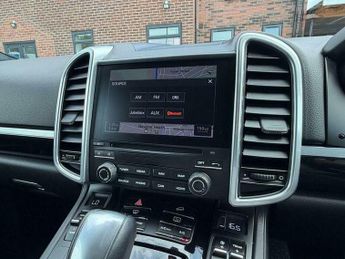 Porsche Cayenne 3.6T V6 S TiptronicS 4WD Euro 6 (s/s) 5dr