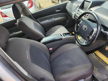 Toyota Prius VVT-I T SPIRIT