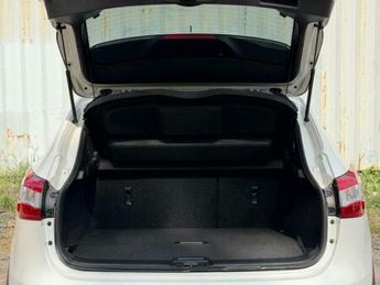 Nissan Qashqai 1.2 DIG-T n-tec+ SUV 5dr Petrol XTRON 2WD Euro 5 (s/s) (115 ps)