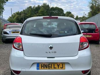 Renault Clio 1.6 VVT Dynamique TomTom Auto Euro 5 5dr