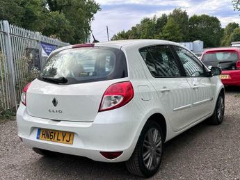 Renault Clio 1.6 VVT Dynamique TomTom Auto Euro 5 5dr