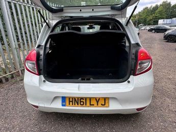 Renault Clio 1.6 VVT Dynamique TomTom Auto Euro 5 5dr