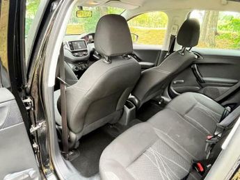 Peugeot 208 1.2 VTi PureTech Active Euro 5 5dr