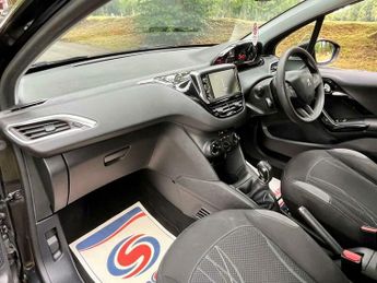 Peugeot 208 1.2 VTi PureTech Active Euro 5 5dr