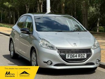 Peugeot 208 1.2 VTi PureTech Style Euro 5 5dr