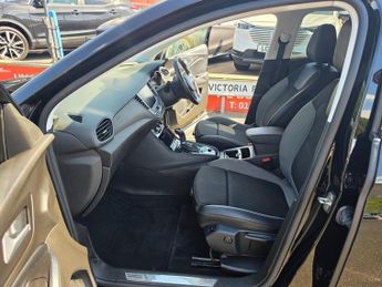 Vauxhall Grandland X 1.2 Turbo Sport Nav Auto Euro 6 (s/s) 5dr
