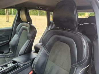 Volvo XC60 2.0 D4 R-Design Auto AWD Euro 6 (s/s) 5dr