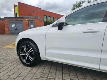 Volvo XC60 2.0 D4 R-Design Auto AWD Euro 6 (s/s) 5dr