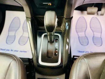 Ford ECOSPORT TITANIUM