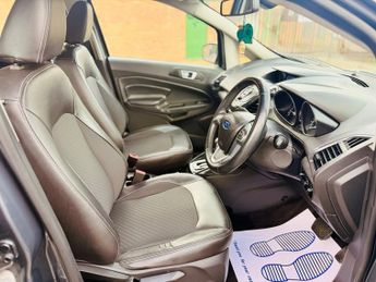 Ford ECOSPORT TITANIUM