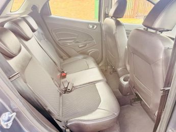 Ford ECOSPORT TITANIUM