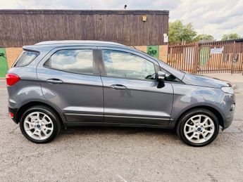 Ford ECOSPORT TITANIUM