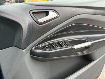 Ford C-Max 2.0 TDCi Titanium X Powershift Euro 5 5dr 160BHP