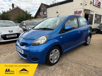 Toyota AYGO VVT-I BLUE