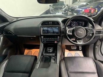 Jaguar F-Pace 3.0 F-PACE V6 Sport AWD D Auto 4WD 5dr