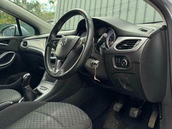 Vauxhall Astra 1.4i Turbo Tech Line Sports Tourer Euro 6 5dr