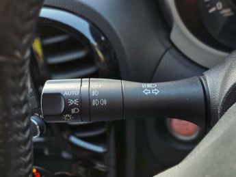 Nissan Juke 1.6 N-Connecta XTRON Euro 6 5dr