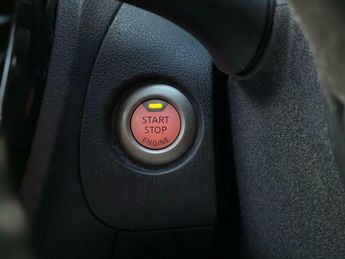 Nissan Juke 1.6 N-Connecta XTRON Euro 6 5dr