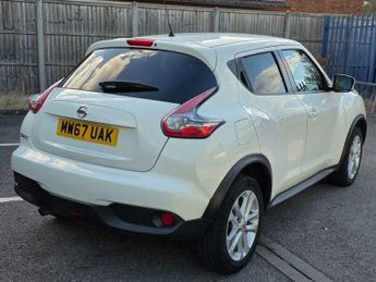 Nissan Juke 1.6 N-Connecta XTRON Euro 6 5dr