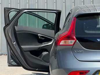 Volvo V40 2.0 D2 Momentum Nav Plus Euro 6 (s/s) 5dr
