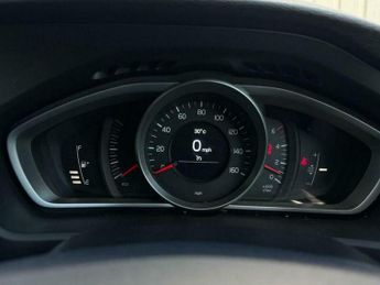 Volvo V40 2.0 D2 Momentum Nav Plus Euro 6 (s/s) 5dr