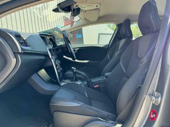 Volvo V40 2.0 D2 Momentum Nav Plus Euro 6 (s/s) 5dr