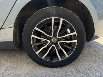 Volvo V40 2.0 D2 Momentum Nav Plus Euro 6 (s/s) 5dr