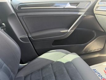 VOLKSWAGEN GOLF GT TDI BLUEMOTION TECHNOLOGY DSG