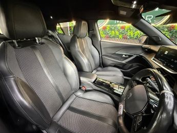 Peugeot 2008 GT [STUNNING SPEC]