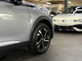 Peugeot 2008 GT [STUNNING SPEC]