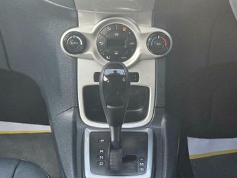 Ford Fiesta 1.4 Titanium 5dr