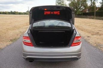 Mercedes-Benz C Class 1.8 C180 BlueEfficiency Sport Auto Euro 5 4dr