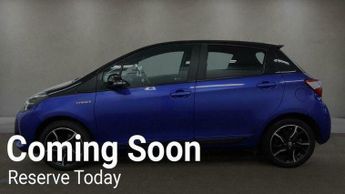 Toyota Yaris 1.5 VVT-h Blue Bi-Tone E-CVT Euro 6 (s/s) 5dr