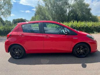 Toyota Yaris 1.5 VVT-h Excel E-CVT Euro 6 5dr (15in Alloy)