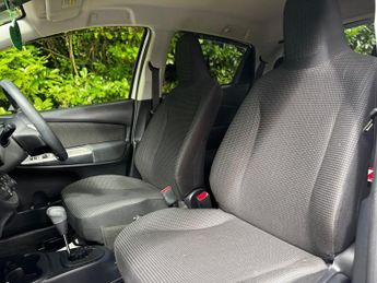 Toyota Yaris 1.33 Dual VVT-i Excel Multidrive S Euro 5 5dr Euro 5