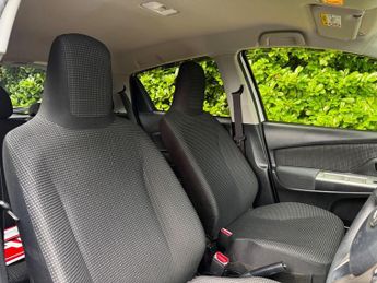 Toyota Yaris 1.33 Dual VVT-i Excel Multidrive S Euro 5 5dr Euro 5