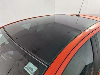 Toyota Yaris 1.5 VVT-h Orange Edition E-CVT Euro 6 5dr