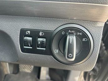 Volkswagen Touran 1.6 TDI BlueMotion Tech SE DSG Euro 5 (s/s) 5dr