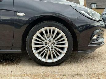 Vauxhall Astra 1.6 CDTi BlueInjection Elite Nav Auto Euro 6 5dr
