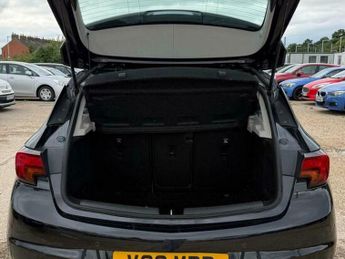 Vauxhall Astra 1.6 CDTi BlueInjection Elite Nav Auto Euro 6 5dr