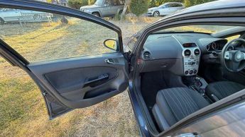Vauxhall Corsa 1.4i 16v Club 5dr