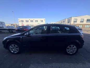 Vauxhall Astra 1.6i 16v Elite Hatchback 5dr Petrol Manual (155 g/km, 113 bhp)