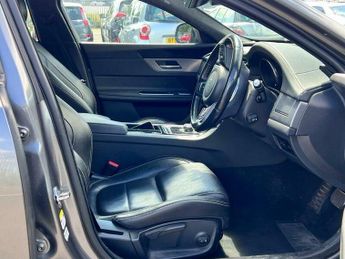 Jaguar XF 2.0d R-Sport Auto Euro 6 (s/s) 4dr